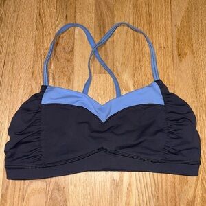 Lululemon Adjustable Strap Light Support Sports Bra
